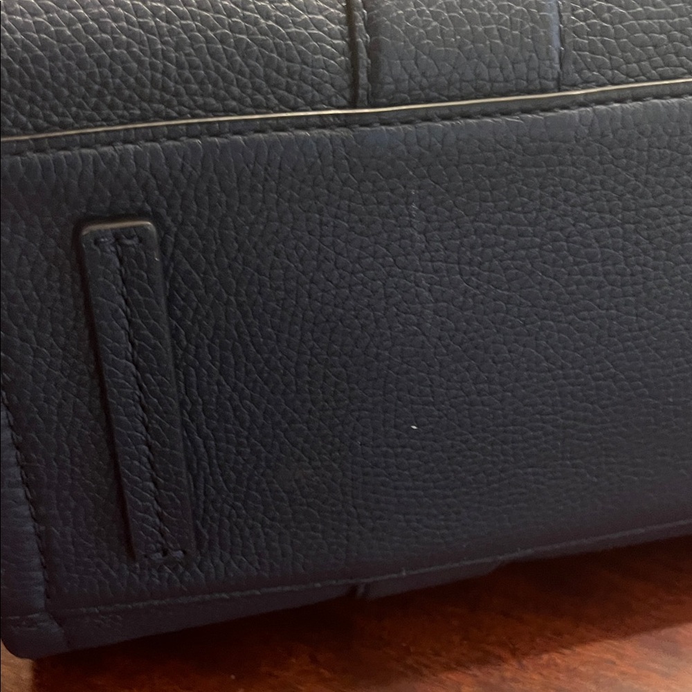 Marc Jacobs Dark Blue Leather Tote - Picture 7 of 16